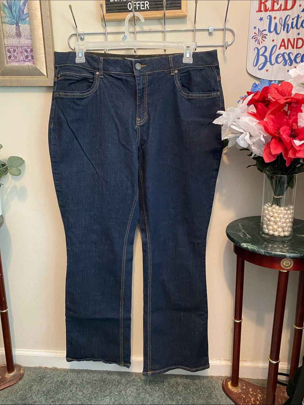New EST 1948 DENIM Dark Wash Women’s Jeans- Boot Cut Leg Size 18W Hi-Rise.